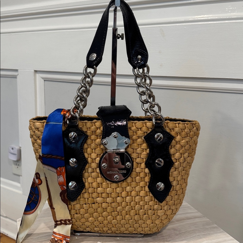 Michael Kors Santorini Natural Straw Tote - Picture 4 of 17